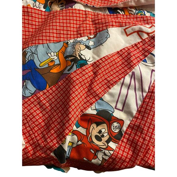 Vintagecore Handmade Disney Character Tree Skirt Patchwork Red 48" - Picture 4 of 7